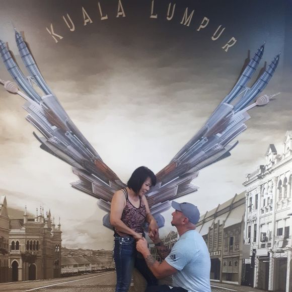 Meet your Posher, Ching - Picture 1 of 1